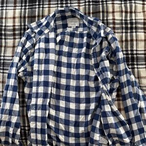 American Eagle Outfitters Blue and White Checkered Casual Button Down Shirt